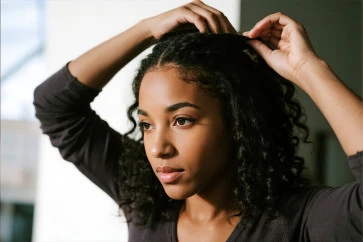 Blink‑Ready Braided Look: Meet Your Go‑Anytime Glueless “Wear & Go” Wig